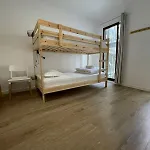Amazigh Ensuite & Dorms With Shared Kitchen *