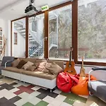 Amazigh Ensuite & Dorms With Shared Kitchen