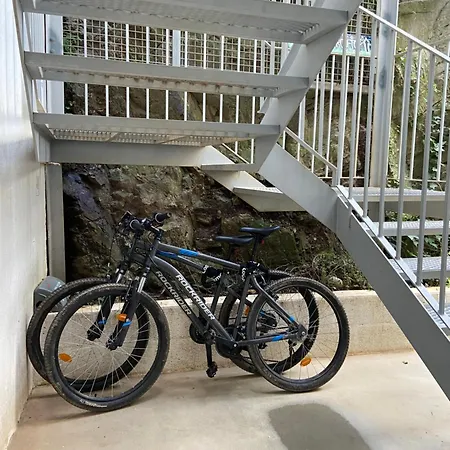 Amazigh Ensuite & Dorms With Shared Kitchen Hostel