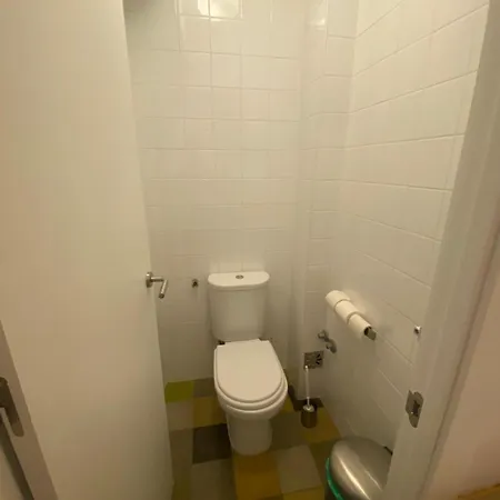 Amazigh Ensuite & Dorms With Shared Kitchen