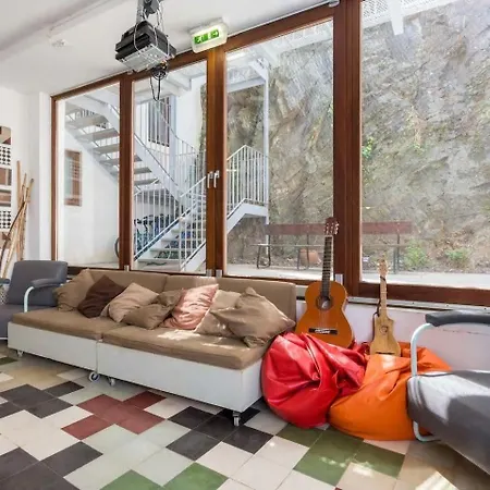 Amazigh Ensuite & Dorms With Shared Kitchen