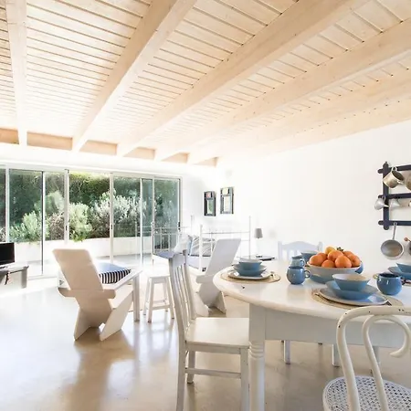 Amazigh Ensuite & Dorms With Shared Kitchen