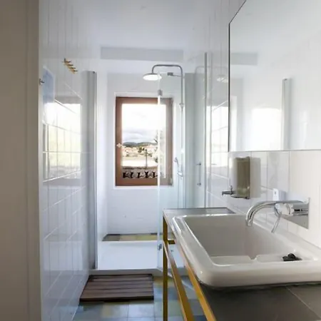 Amazigh Ensuite & Dorms With Shared Kitchen Hostel *