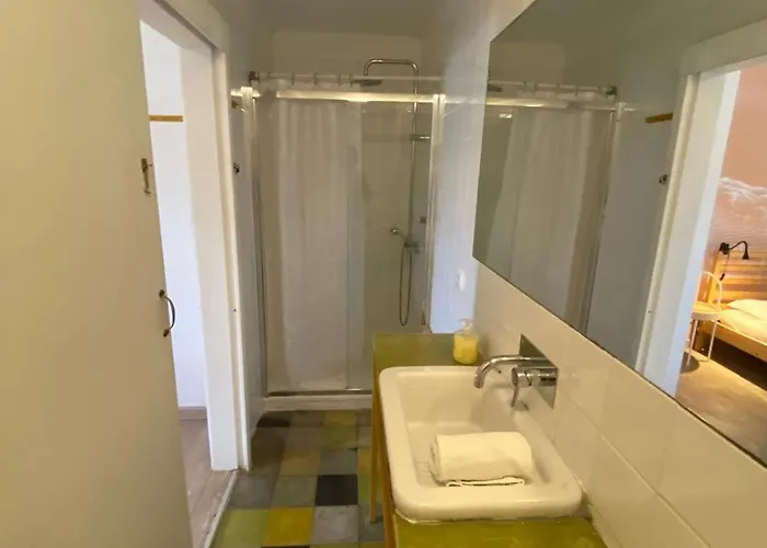 Amazigh Ensuite & Dorms With Shared Kitchen אכסניה *