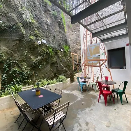 Amazigh Ensuite & Dorms With Shared Kitchen