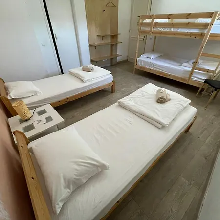 Amazigh Ensuite & Dorms With Shared Kitchen *