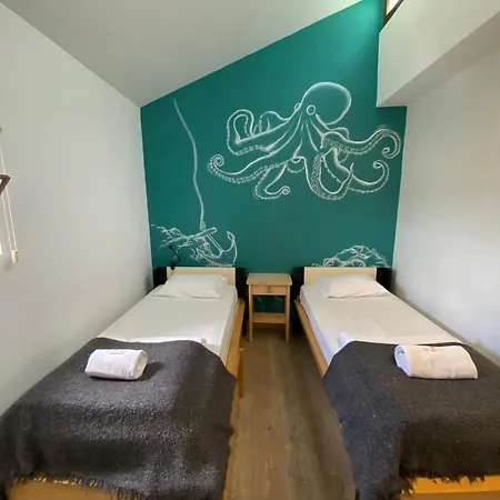 Vandrarhem Amazigh Ensuite & Dorms With Shared Kitchen *