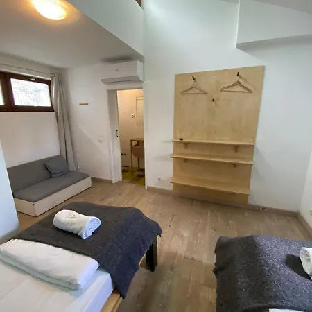 Amazigh Ensuite & Dorms With Shared Kitchen Vandrerhjem