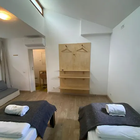 호스텔 Amazigh Ensuite & Dorms With Shared Kitchen 알제주르
