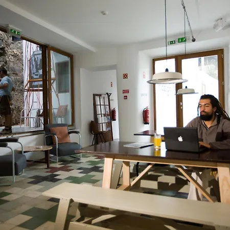 Ostello Amazigh Ensuite & Dorms With Shared Kitchen Aljezur