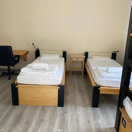 Amazigh Ensuite & Dorms With Shared Kitchen *