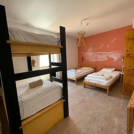 Amazigh Ensuite & Dorms With Shared Kitchen * Aljezur